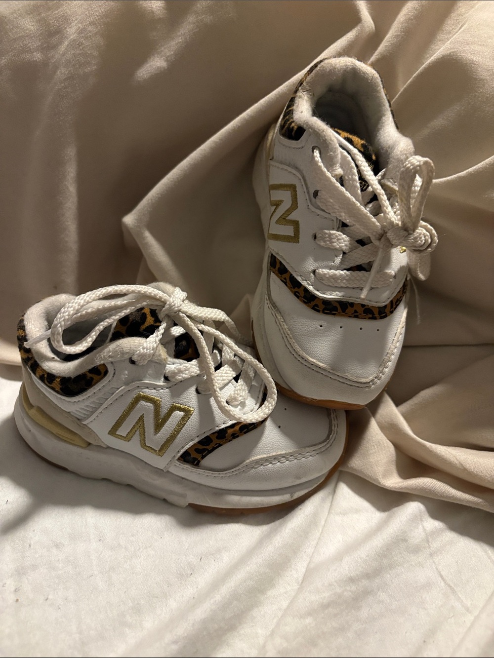 New Balance White Sneakers with Leopard and Gold Accents - Kids